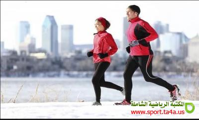 التدريب الرياضي في الأجواء الباردة والحارة